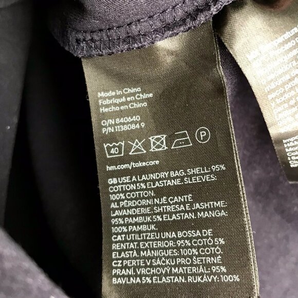 H&M Navy Eyelet Puff Sleeve Top - Picture 4 of 5